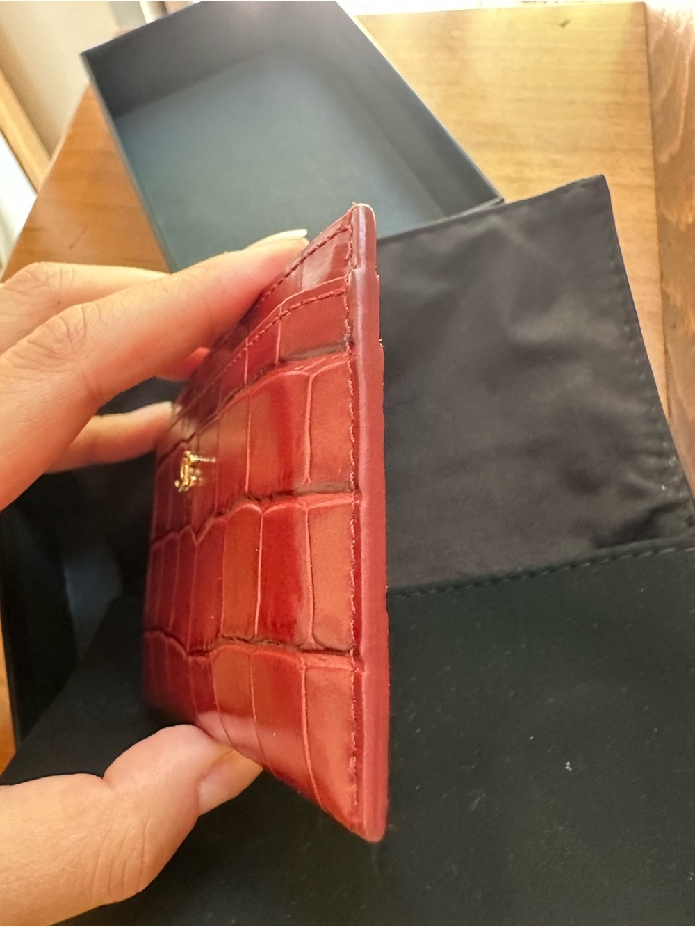 Chanel Card Case Burgundy Croc Embossed - Picture 3 of 8